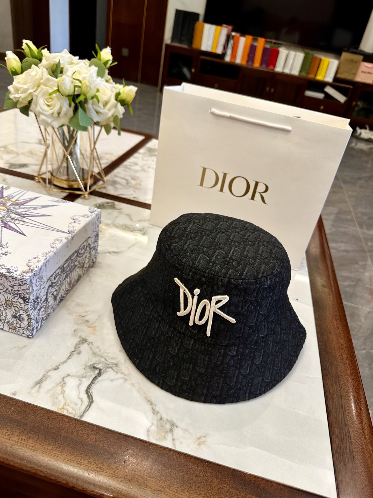 dior hat model 22